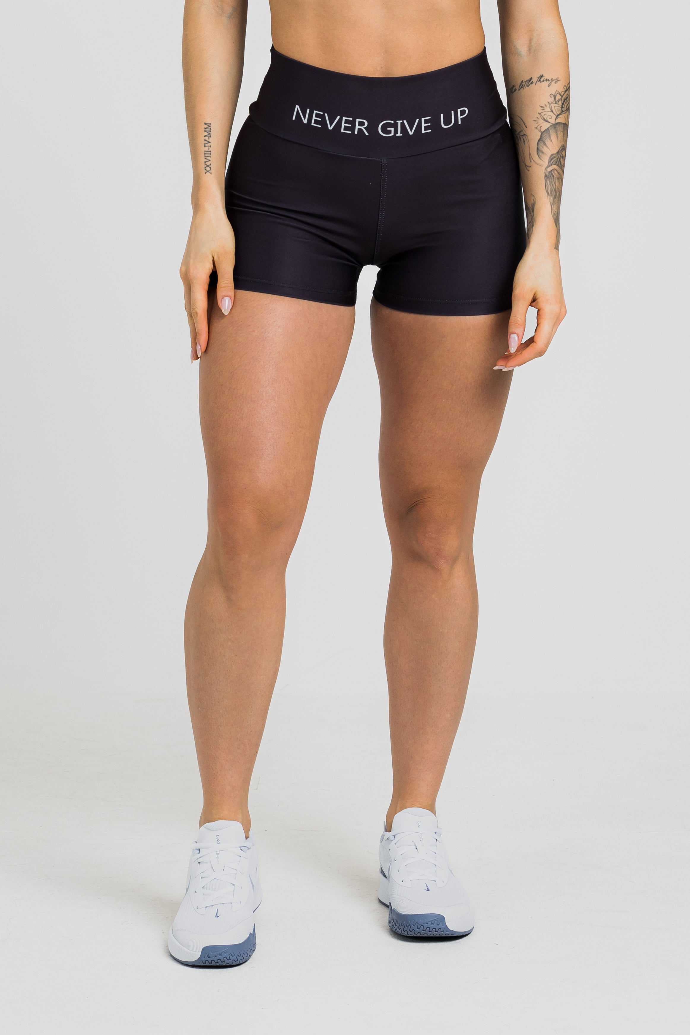 Shorts Curto Never Give Up Black - atarafitness