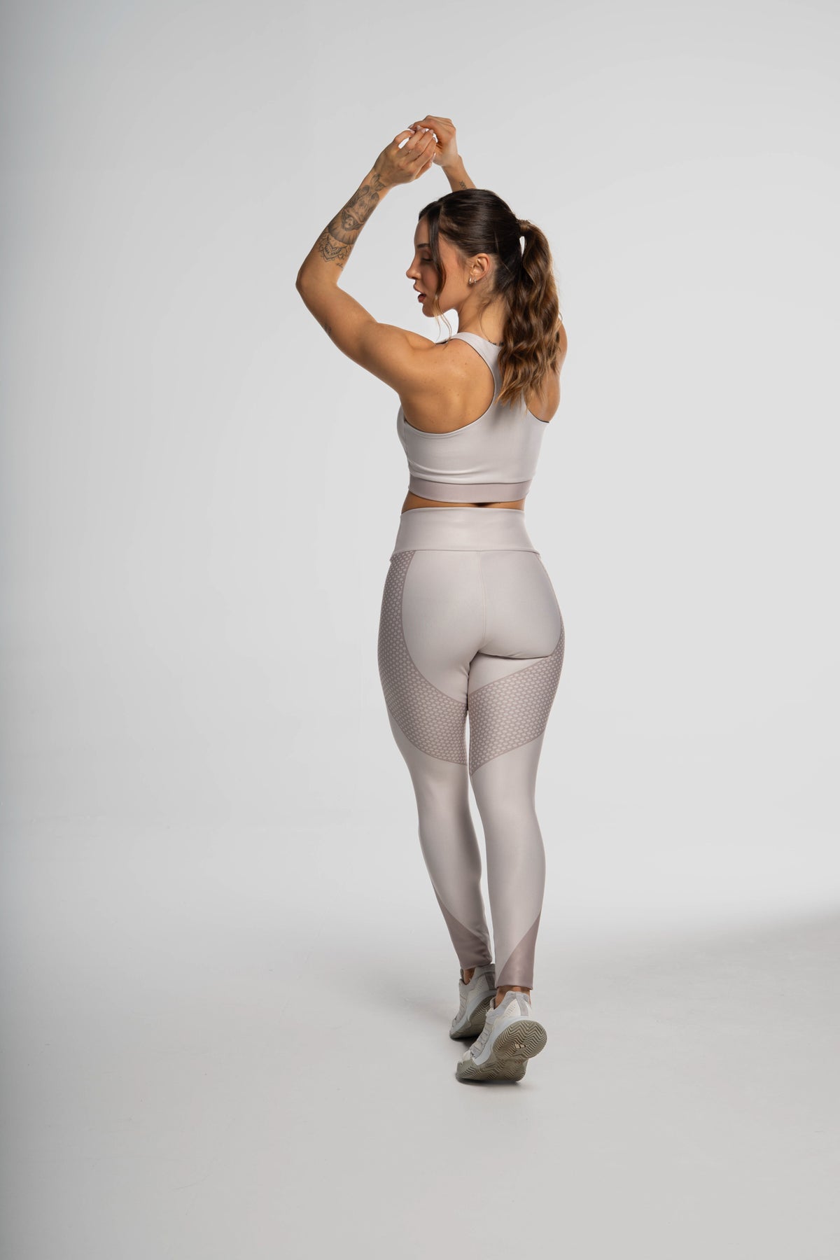 Legging Básica Renda Dourada - atarafitness