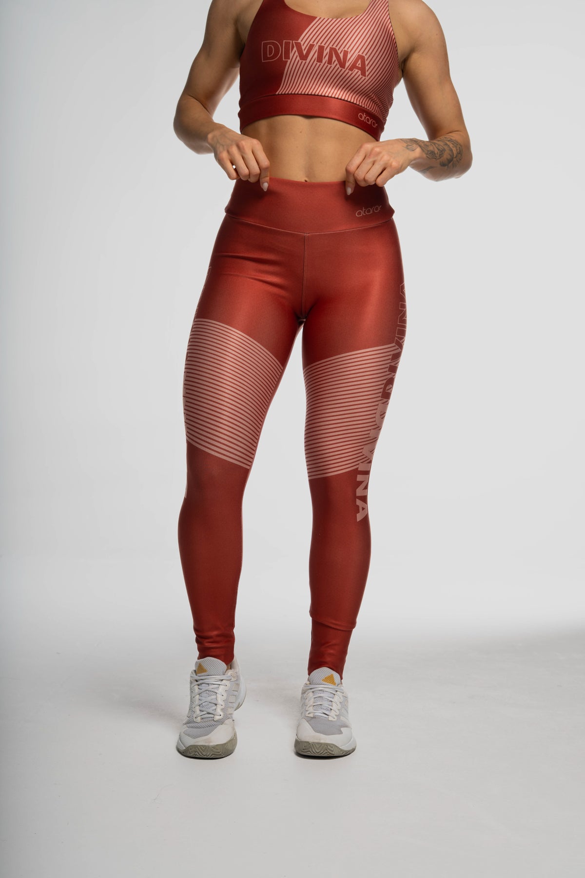 Legging Estampa Localizada Listra Lateral Marrom - atarafitness
