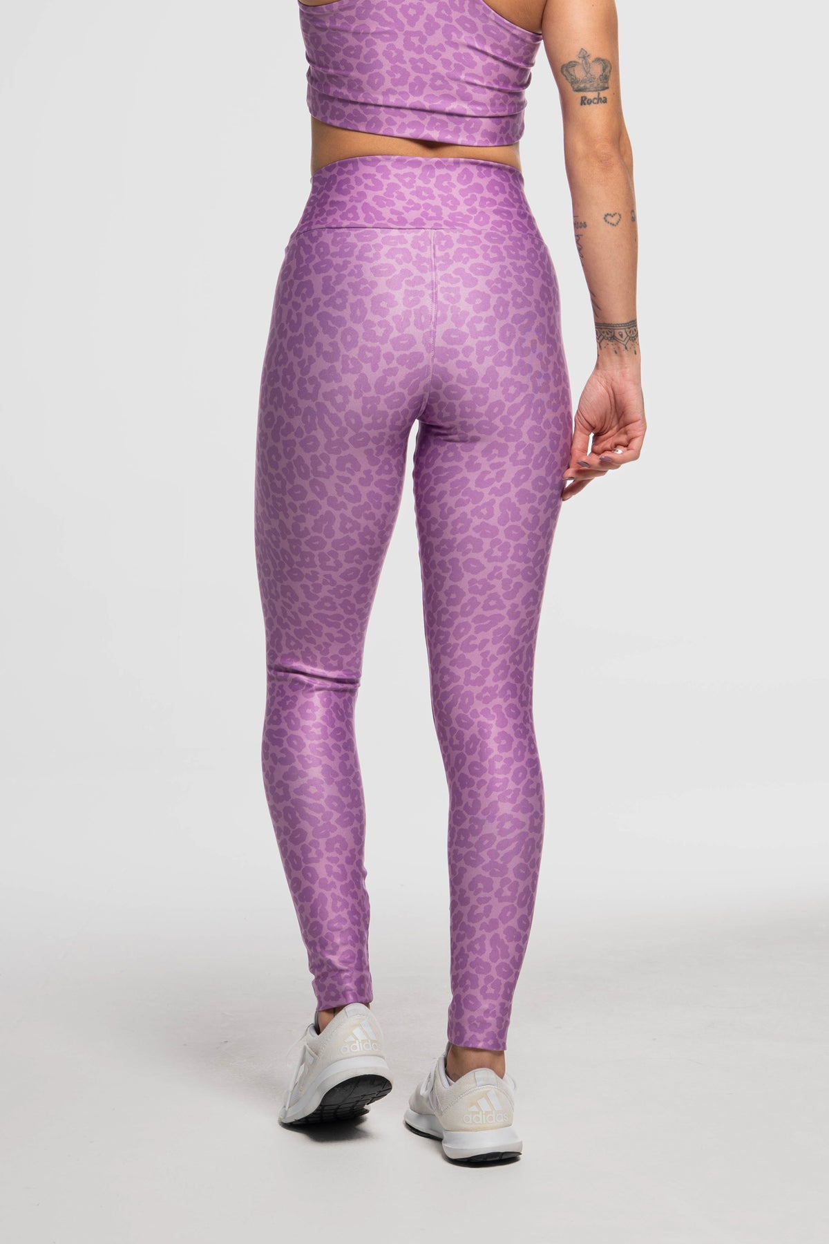 Legging Estampa Localizada Onça Roxa - atarafitness