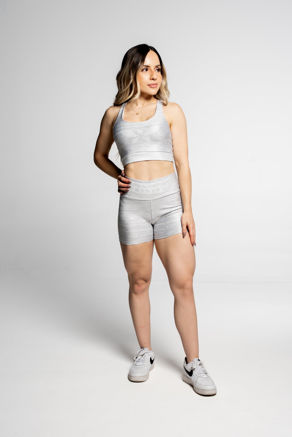 Shorts Curto Rajado Claro - atarafitness