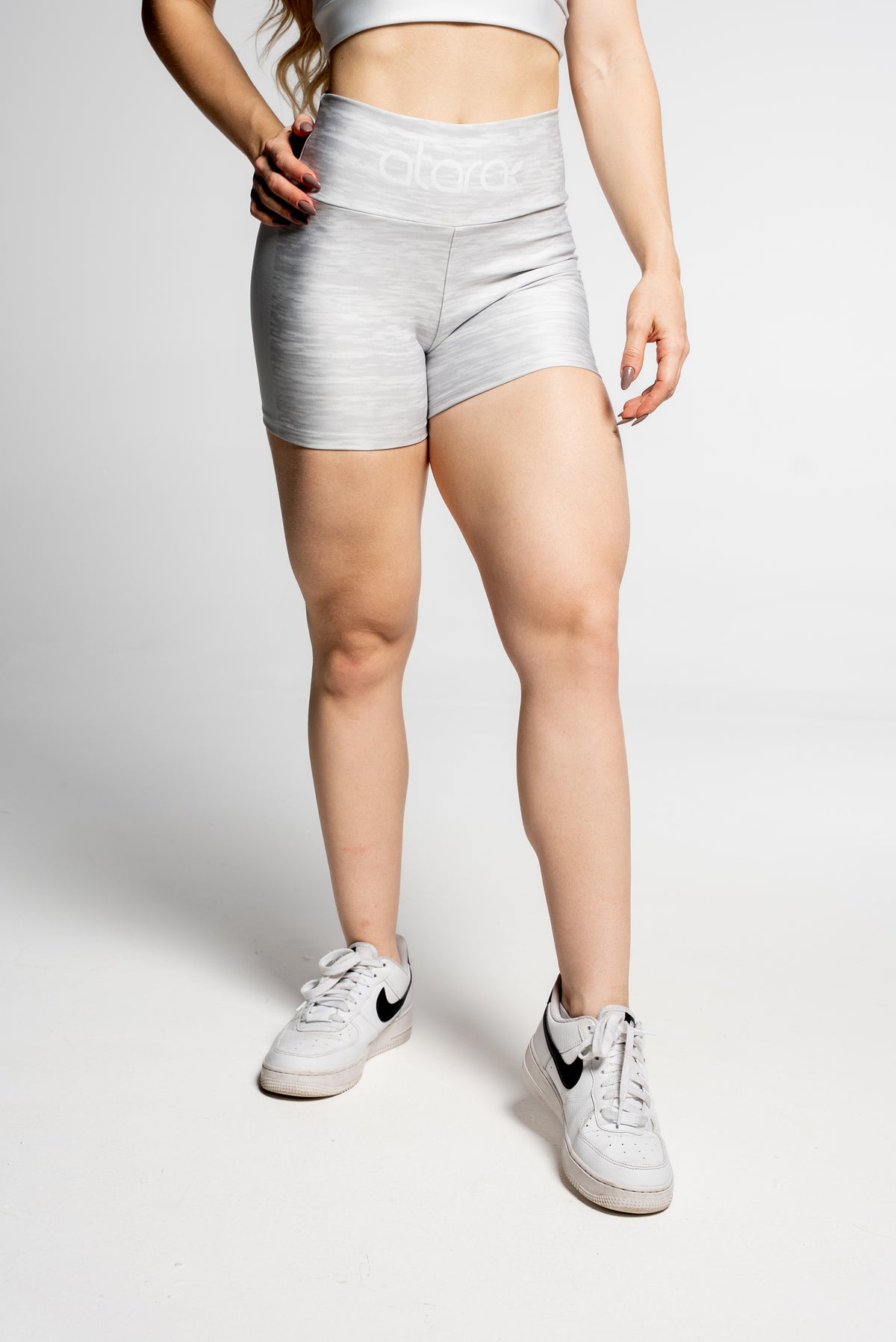 Shorts Curto Rajado Claro - atarafitness