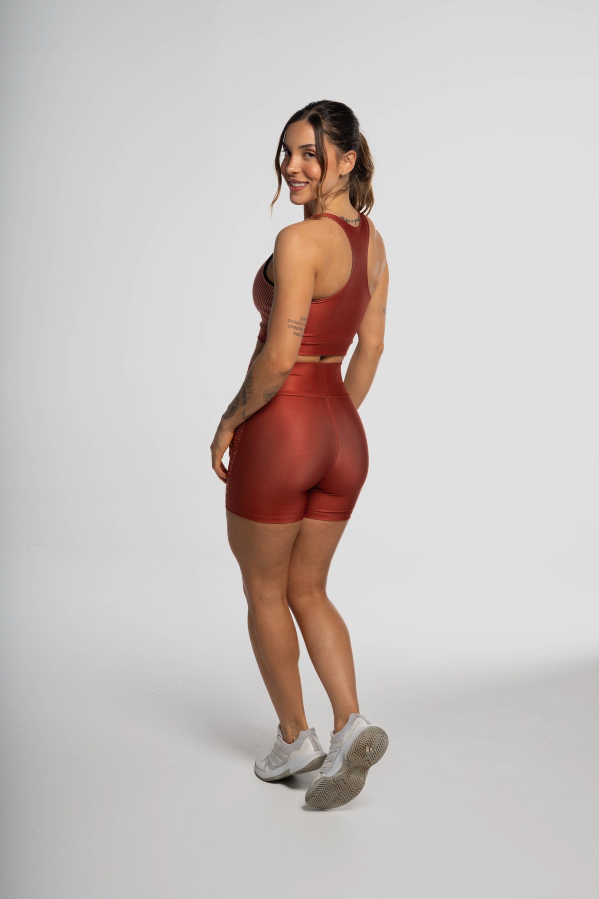 Top Estampa Listra Lateral Marrom - atarafitness